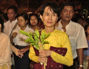 미얀마정부,수지여사 가택연금 6개월 연장 공식발표 : 아시아·태평양 : 국제 : 뉴스 : 한겨레
