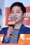 원라인 감독 진구 스폰지 같은 배우 | 한국경제TV 원라인 감독 진구 스폰지 같은 배우