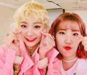 언니네노래뮤비방 | 여자들끼리 코인 노래방가면 꼭 부른다는 '감성 폭발' 명곡 15... 이슈 카테고리 여자들끼리 코인 노래방가면 꼭 부른다는 '감성 폭발' 명곡 15
