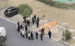 아파트 주차장서 셀프 화장…중국 장례 시스템 마비