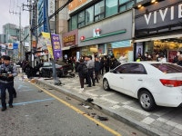 교통사고 후 승용차 인도로 돌진…보행자 등 6명 부상