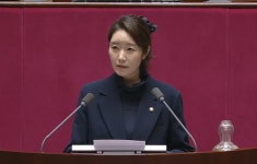 '1억 공천헌금' 강선우 의원…검찰, 징역 4년 구형