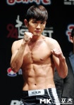 윤형빈 `파이터의 조각몸매` [mk포토]