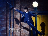 [포토]규현, `싱잉인더레인 완벽하게!`