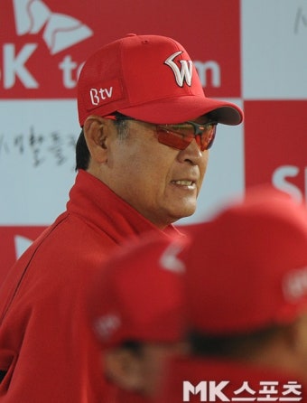 ‘연패탈출’ 김용희 감독 “선수들 위기의식, 좋은 활약 펼쳤다”