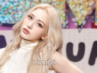 전소미 죽어도 금발 안하려 했는데…찰떡이네 전소미 ″죽어도 금발 안하려 했는데…찰떡이네″