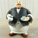 더리얼스 엠데코:대한민국 대표 플라워 종합쇼핑몰 [더리얼스 엠데코] 검정상의 뚱뚱이 웨이터 인형 - 2종 택1 인테리어 키친 데코 소품 꾸미기