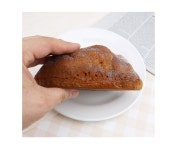 더리얼스 엠데코:대한민국 대표 플라워 종합쇼핑몰 [더리얼스 엠데코] PU리얼 호밀빵 모형 16cm 인조 빵모형 베이커리 카페 음식 데코