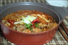 [돼지갈비 김치찜] 푸짐하게 뜯을 수 있는 돼지갈비 김치찜