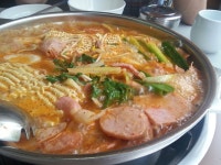 깔끔한 맛이 인상적인 부대찌개 맛집 추천