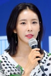 한은정 예전에 풀하우스인가 그때인가 이뻤었음
