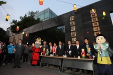 강서구, 허준로 2Km 구간에 환한 ‘허준 테마등(燈)’:내외신문 ≪내외신문≫ 강서구, 허준로 2Km 구간에 환한 ‘허준 테마등(燈)’