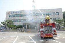 홍성경찰서, 옥암119센터와 합동 소방훈련 실시:내외신문 ≪내외신문≫ 홍성경찰서, 옥암119센터와 합동 소방훈련 실시