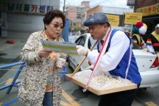 금천구, ‘재활용정거장과 함께하는 독산4동 동네 한바퀴’ 행사 개최... 금천구, ‘재활용정거장과 함께하는 독산4동 동네 한바퀴’ 행사 개최