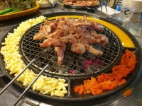 다들 맛있는 고기들 한점하세요~