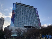 [지스타] 지스타 개막 앞두고 준비 한창인 벡스코 현장 | 루리웹 모바일