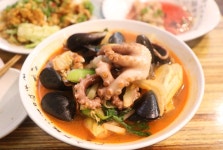 봄바람 살랑이는, 여의도 맛집|가양칼국수버섯매운탕,정인면옥,브레드 피트,홍설,하노, 추천맛집 베스트10  - 식신 : 대한민국 No.1 맛집