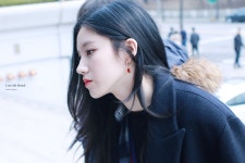 콧대 하나는 진짜 예쁜 여자 아이돌.jpg - 스퀘어 카테고리