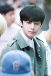 더쿠 - 형원은 잘생겼는데 치킨런처럼 생김