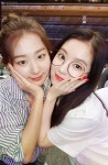더쿠 - 아이린 슬기 같이 찍은 셀카 줄 덬