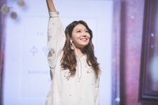 더쿠 - 어제의 최수영... 어김없이 예뻤구나...