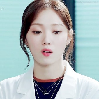 전체 게시판 - 내가 모아 보고 싶어서 올리는 닥터스 이성경.jpgif (움짤개폭탄 렉파티)