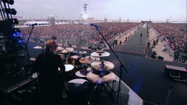 더쿠 - 라르크 여기에서 콘서트 한 것도 쩔었는데.............................................