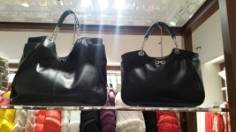 [진품가품] 페라가모(Ferragamo) / 가방/핸드백 - 페라가모 XE0491-001 정품인지 문의합니다. : 필웨이 (FEELWAY)