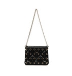 《강남 위버럭스》 크리스찬루부탱 트리루비 숄더겸크로스백 Christian Louboutin 필웨이