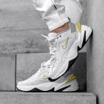 (우먼)나이키 M2K 테크노 화이트옐로우 AO3108-009  Nike 필웨이