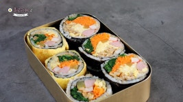 밥 얇게 펼친 왕김밥 만들기 : 화이트 김밥, 달걀말이김밥 - kakaoTV 밥 얇게 펼친 왕김밥 만들기 : 화이트 김밥, 달걀말이김밥 