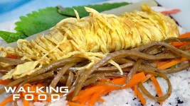 줄서서 먹는 왕계란김밥 King Egg Gimbap / 안양중앙시장 비아김밥 / korean street f - kakaoTV 줄서서 먹는 왕계란김밥 King Egg... 