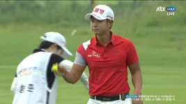 1R 11번홀 이제 한 타 차이 연속 버디로 자신의 존재를 알리는 이형준 - kakaoTV 1R 11번홀 이제 한 타 차이 연속 버디로 자신의 존재를... 