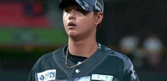 김민, 승리투수 요건 갖추는 무실점 피칭 / 5회초 - kakaoTV 김민, 승리투수 요건 갖추는 무실점 피칭 / 5회초
