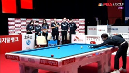 14점에 먼저 도달하며 팀의 승리에 가까워지는 김봉철[웰컴저축은행 PBA 팀리그 5R] - kakaoTV 14점에 먼저 도달하며 팀의 승리에... 