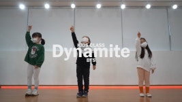 [KIDS 방송댄스] 방탄소년단-다이너마이트/키즈댄스/써미트댄스 - kakaoTV  [KIDS 방송댄스] 방탄소년단-다이너마이트/키즈댄스/써미트댄스