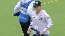 또 페널티 구역, 이정은6 더블 보기 [아이에스동서 2R] - kakaoTV ‘엎친 데 덮친 격’ 또 페널티 구역, 이정은6 더블 보기 [아이에스동서 2R]