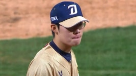 폭투로 역전 허용하는 김영규 / 5회초 - kakaoTV 폭투로 역전 허용하는 김영규 / 5회초