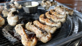 꼼꼼히 굽는 장어구이의 참맛, 한국인의 대표 스태미나 음식 | Asian Food Tour - kakaoTV 꼼꼼히 굽는 장어구이의 참맛, 한국인의... 