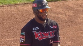 [로하스HL] 4타수 3안타 3타점 1홈런 식지 않는 타격감 - kakaoTV [로하스HL] 4타수 3안타 3타점 1홈런 식지 않는 타격감