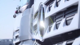 메르세데스-벤츠 트럭 스타 센터 - kakaoTV 메르세데스-벤츠 트럭 스타 센터 