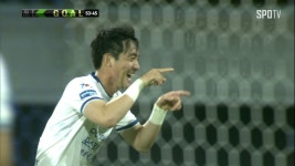 쉽게 뚫리는 강원의 수비, 이석현의 추가골! / 후반 9분 - kakaoTV 쉽게 뚫리는 강원의 수비, 이석현의 추가골! / 후반 9분