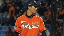 박윤철 길었던 승부를 종료시키는 2K 피칭 / 9회초 - kakaoTV 박윤철 길었던 승부를 종료시키는 2K 피칭 / 9회초