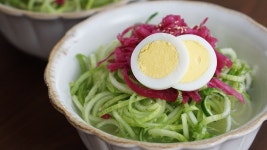 집에서 간단한 요리 만들기 - kakaoTV 간단한데 진짜 맛있는 김치말이국수 만들기! 집에서 간단한 요리 만들기