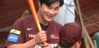 김하성, 시작부터 상대의 사기를 꺾는 선제 투런포 / 1회초 - kakaoTV 김하성, 시작부터 상대의 사기를 꺾는 선제 투런포 / 1회초