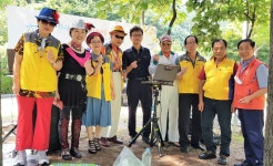 노인재능나눔활동 무궁화공연단 가양비래공원특설무대20200818 - kakaoTV 노인재능나눔활동 무궁화공연단 가양비래공원특설무대20200818