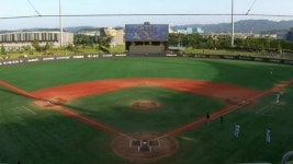 포항 야구장에 대한 해설진의 의견 / 5회초 - kakaoTV 포항 야구장에 대한 해설진의 의견 / 5회초