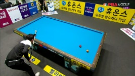 난이도 높은 뱅크샷도 문제없다!! 3세트를 마무리하는 김태관![휴온스 PBA 챔피언십 23-24] - kakaoTV 난이도 높은 뱅크샷도 문제없다!!... 