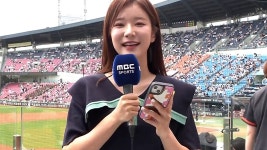 박소영 아나운서가 전하는 잠실 구장 분위기 - kakaoTV 박소영 아나운서가 전하는 잠실 구장 분위기