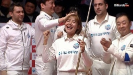 추격하는 김가영을 따돌리며 2차전도 승리하는 스롱[PBA 팀리그 PO 2경기] - kakaoTV 추격하는 김가영을 따돌리며 2차전도 승리하는 스롱... 